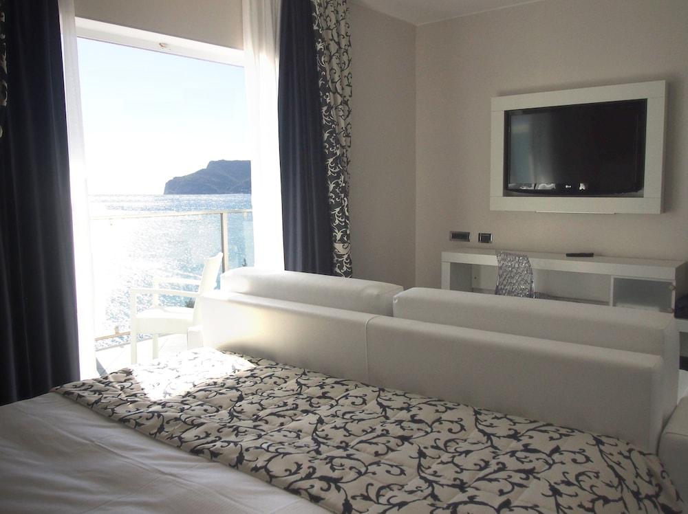Best Western Hotel Acqua Novella Spotorno Esterno foto