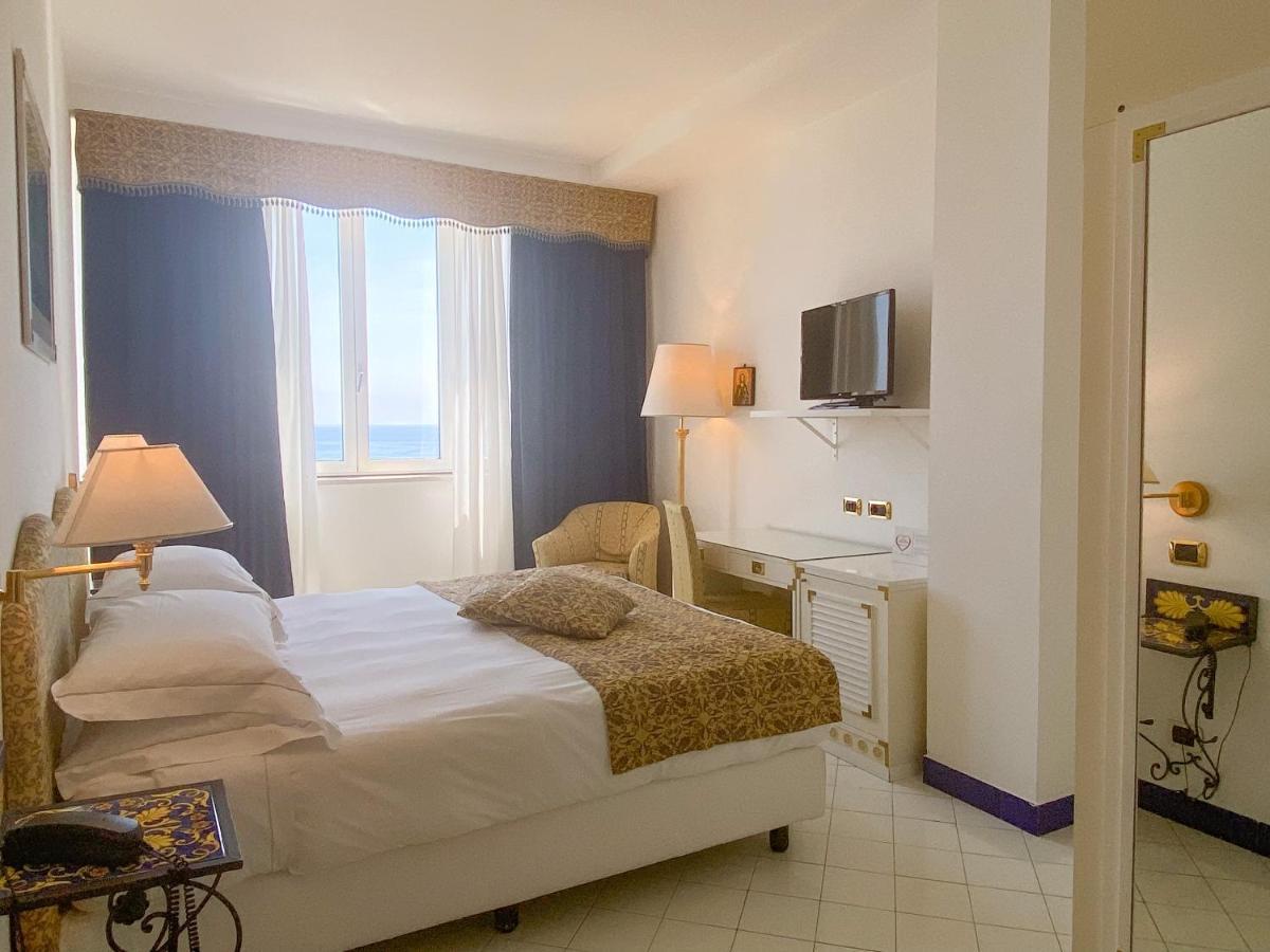 Best Western Hotel Acqua Novella Spotorno Esterno foto
