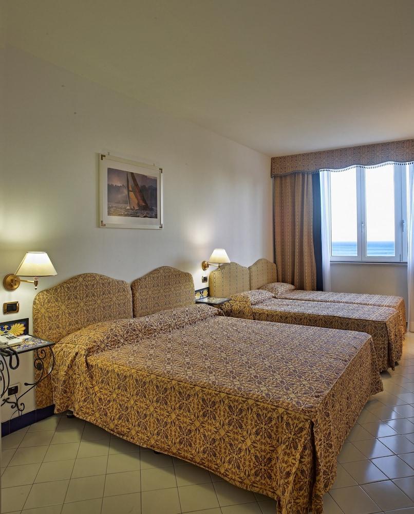 Best Western Hotel Acqua Novella Spotorno Esterno foto