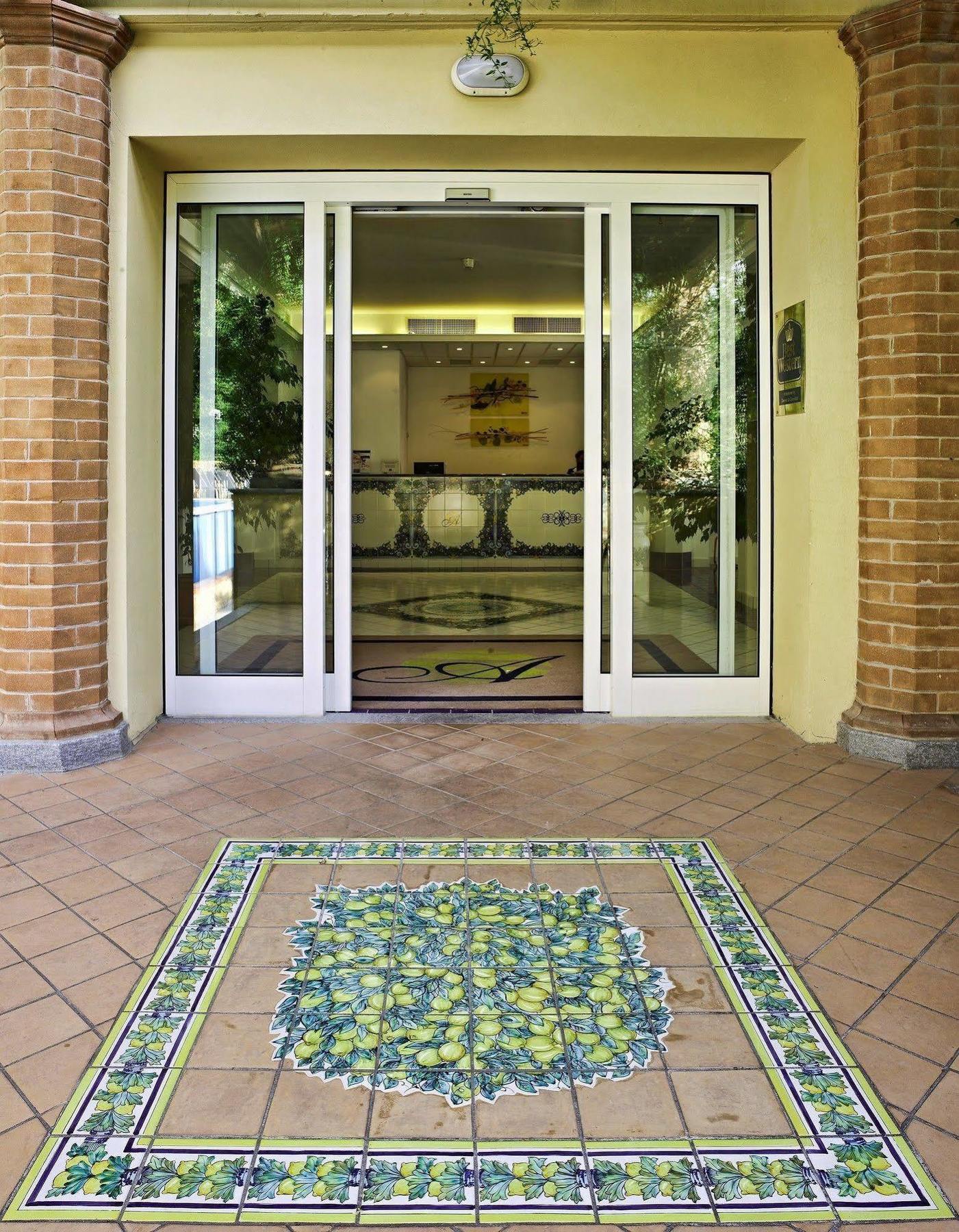 Best Western Hotel Acqua Novella Spotorno Esterno foto